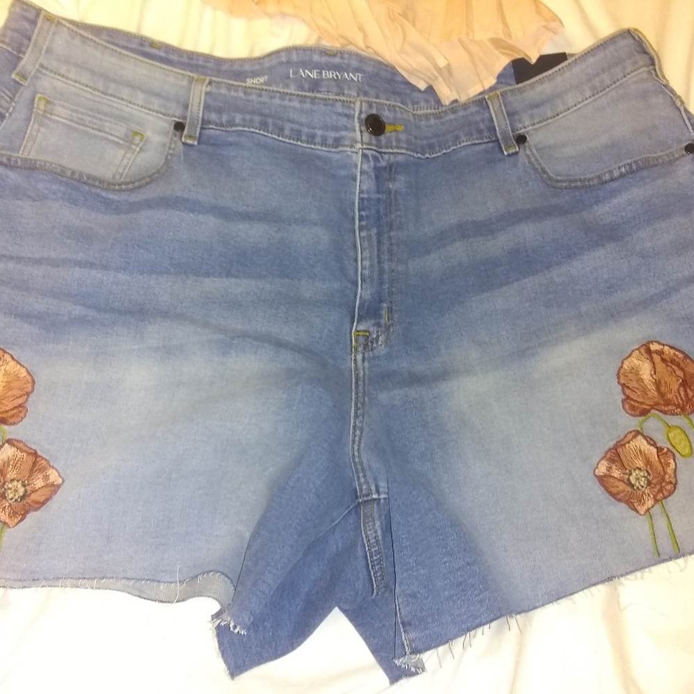 Lane Bryant floral shorts denim 26